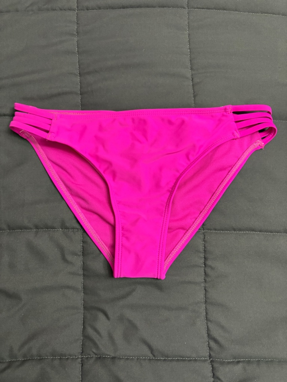 SALT + COVE Juniors' Strappy-Side Hipster Bikini Bottoms - Size: Small